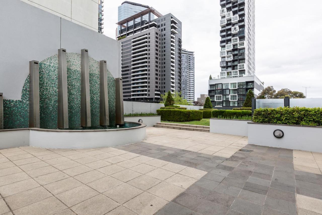 ☆Of Southbank☆Light Filled Apartment☆Huge Private Terrace With City Views☆Parking☆Pool☆Gym☆Wifi Мельбурн Экстерьер фото